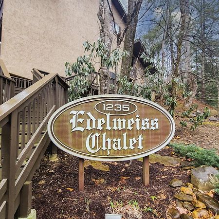 Obear Mountain Is A Newly Updated Condo In Chalet Village Of Gatlinburg! Экстерьер фото