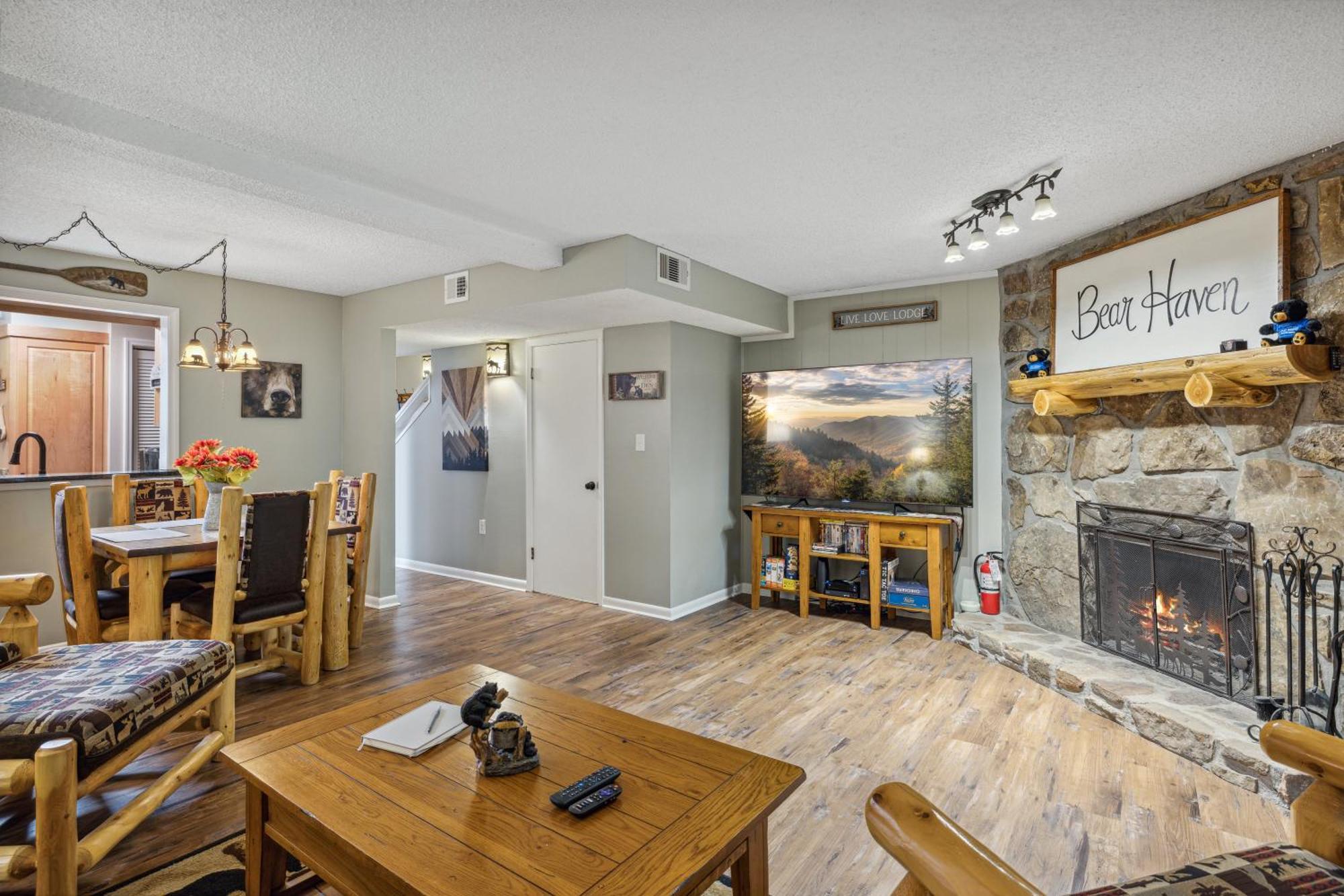 Obear Mountain Is A Newly Updated Condo In Chalet Village Of Gatlinburg! Экстерьер фото