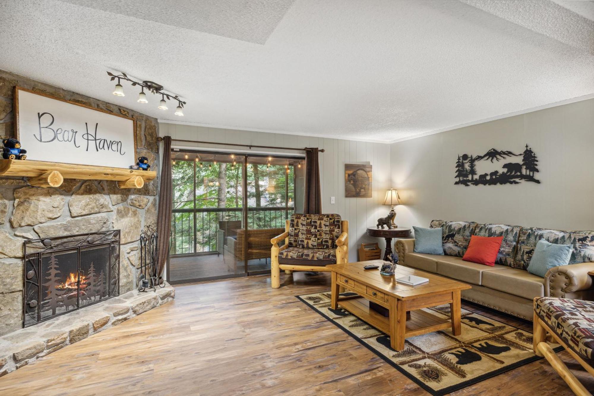 Obear Mountain Is A Newly Updated Condo In Chalet Village Of Gatlinburg! Экстерьер фото